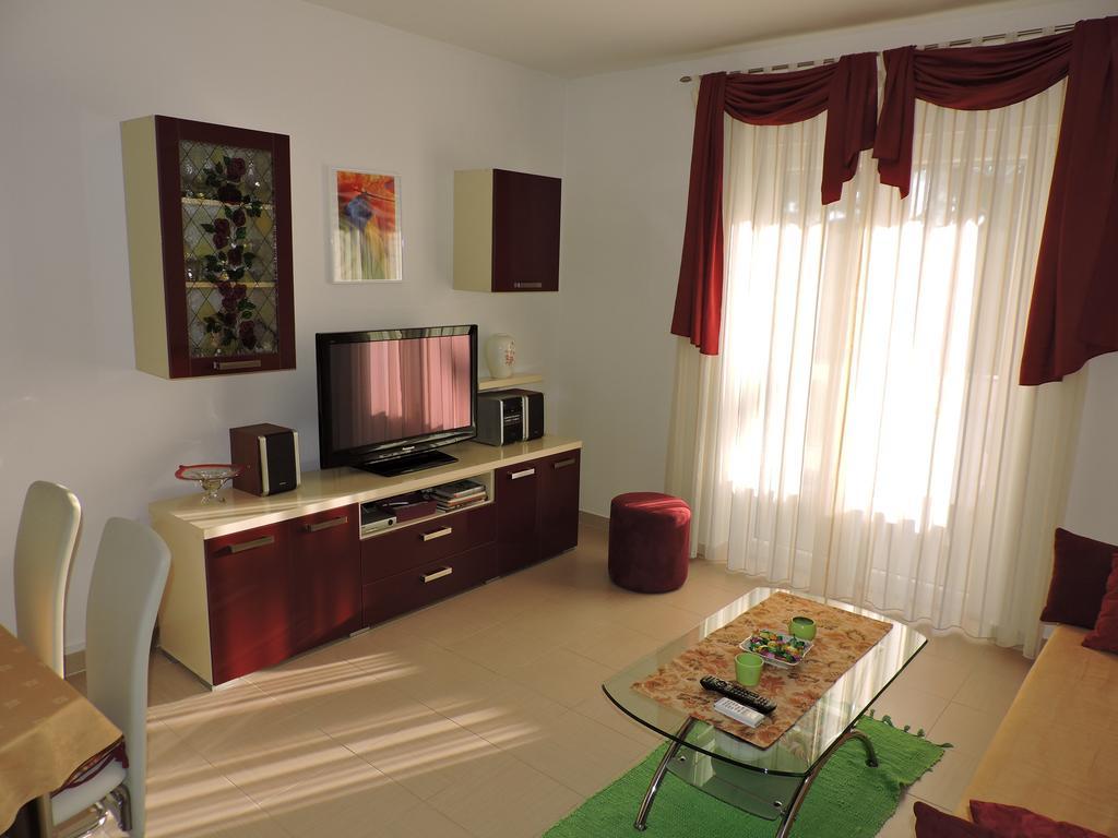 Apartman Legin 法扎纳 外观 照片
